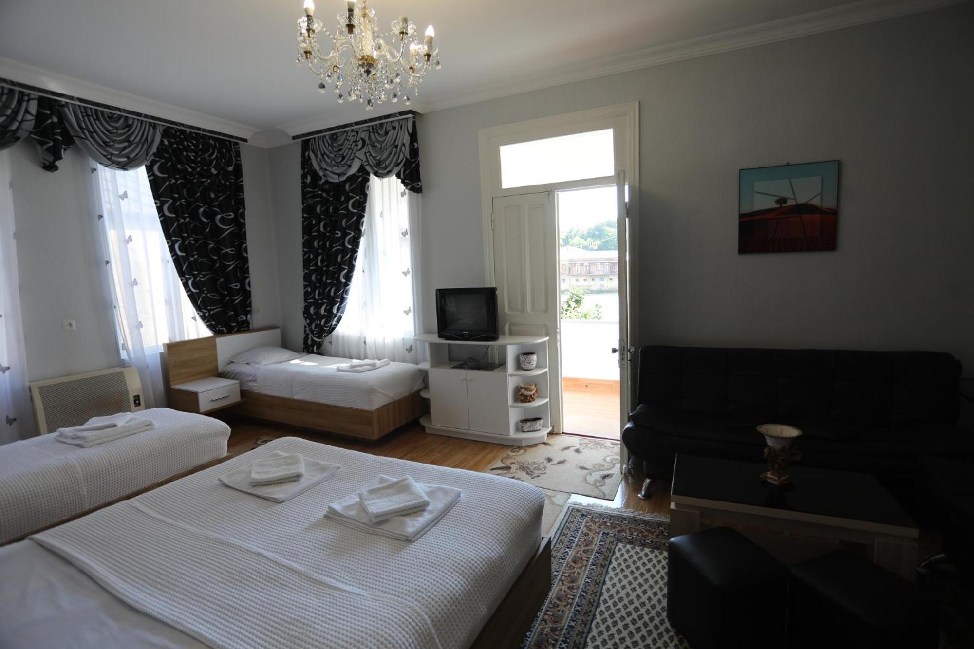 Aparthotel Rioni 库塔伊西 外观 照片